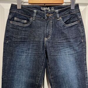 Liquid X Skinny Jeans Size 2 ( fits larger, see measurements)‎